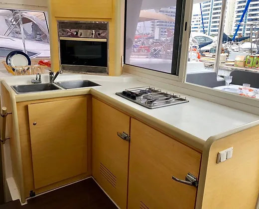 Modern and Stylish (Cat 40 Ps/Ft) - (Cartagena)